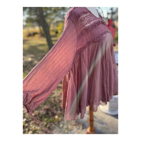 Free People Jojo Mixed Media Long Sleeve Lace Trim Top Size S NWT Dusty Rose - Picture 2 of 9